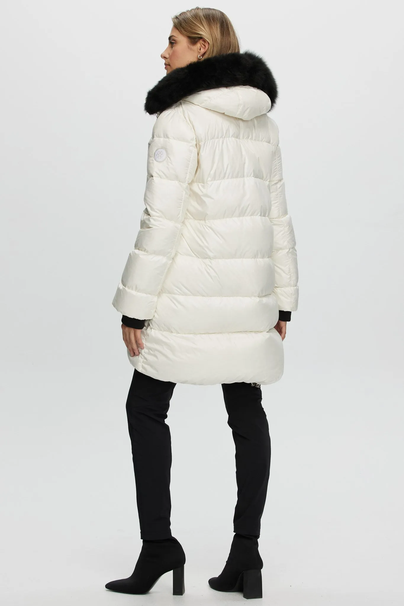 APRES-SKI JACKET WITH DETACHABLE TOSCANA SHEARLING LAMB HOOD TRIM