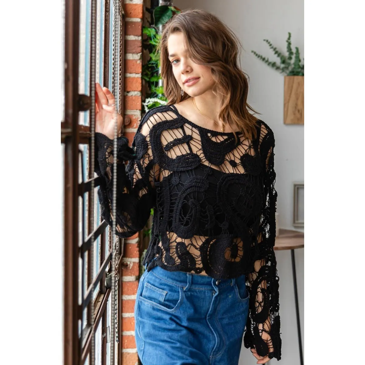 Crochet long bell like sleeve top: Natural