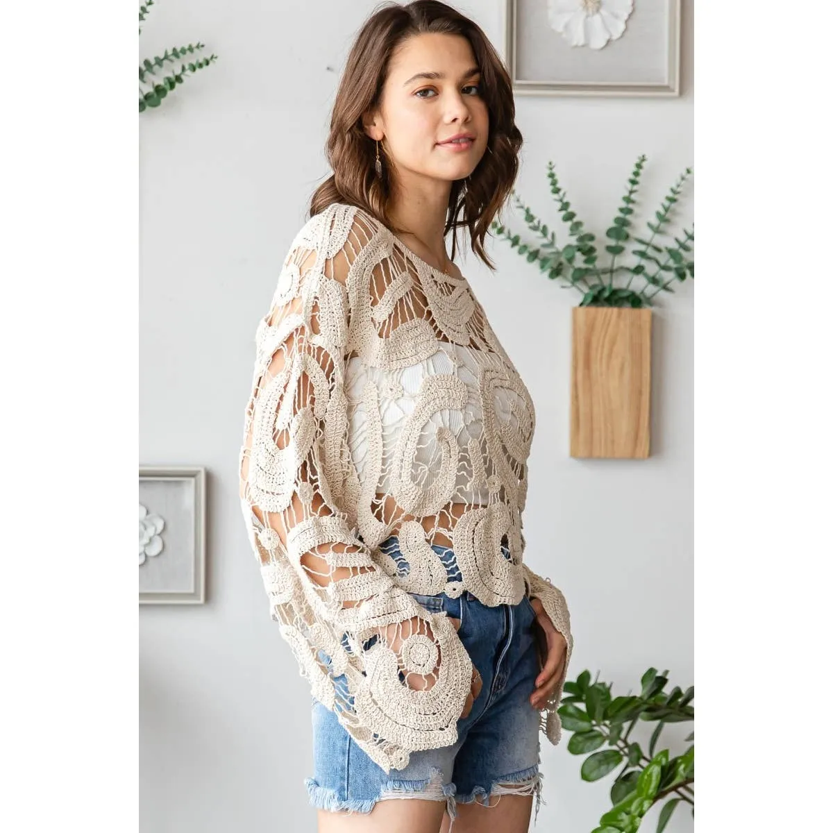 Crochet long bell like sleeve top: Natural