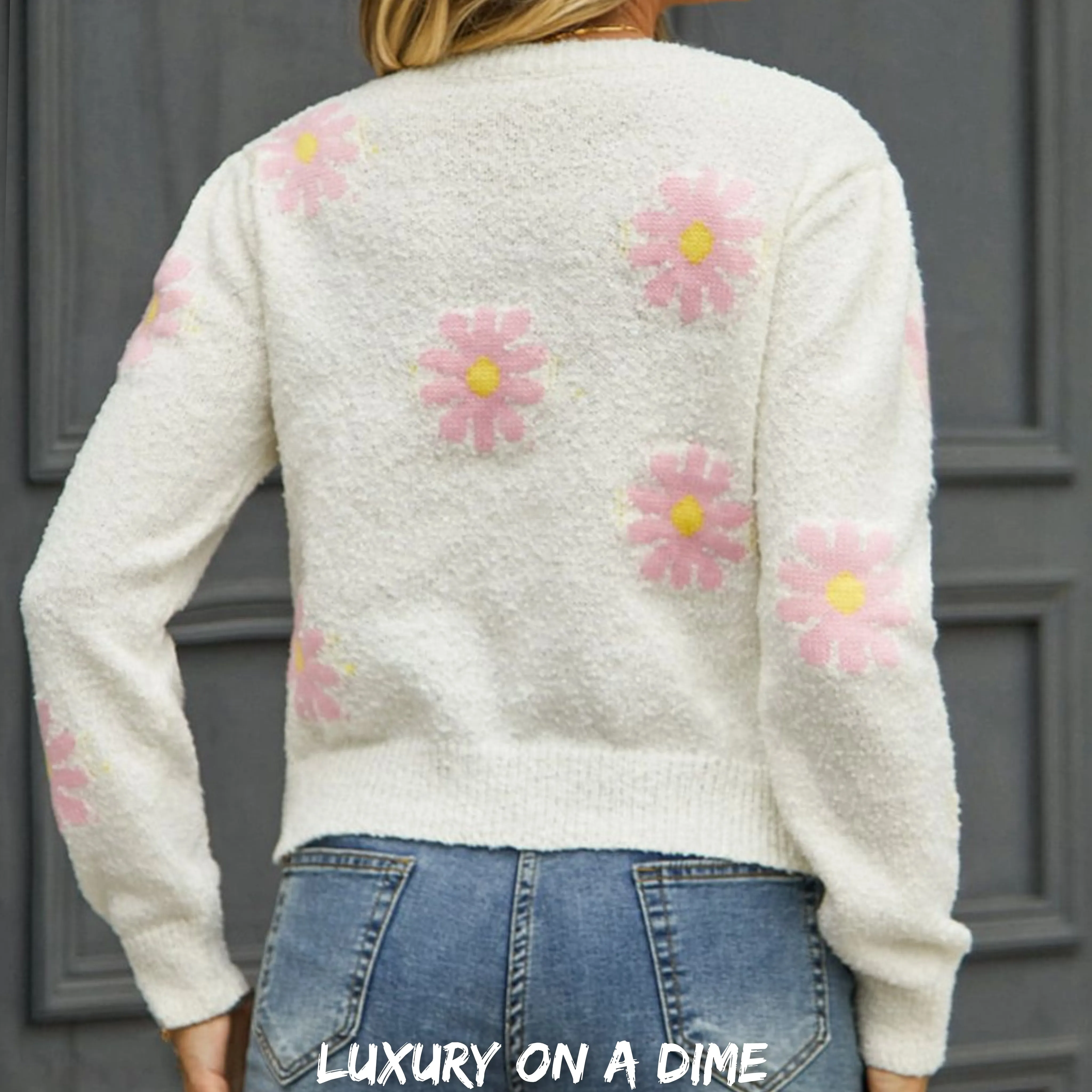 Retro Daisy Soft Knit Flower Long Sleeve Pullover Sweater Shirt